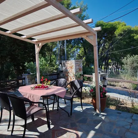 Kamelia Villa *