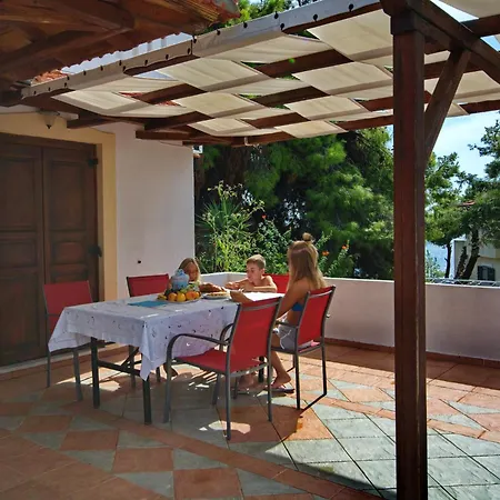 Villa Kamelia Votsi (Alonnisos)