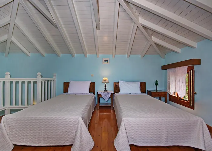 Kamelia * Votsi (Alonnisos)