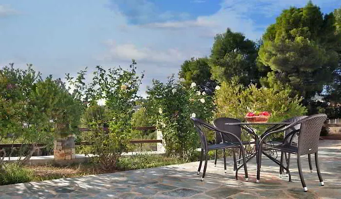 Kamelia Votsi (Alonnisos)